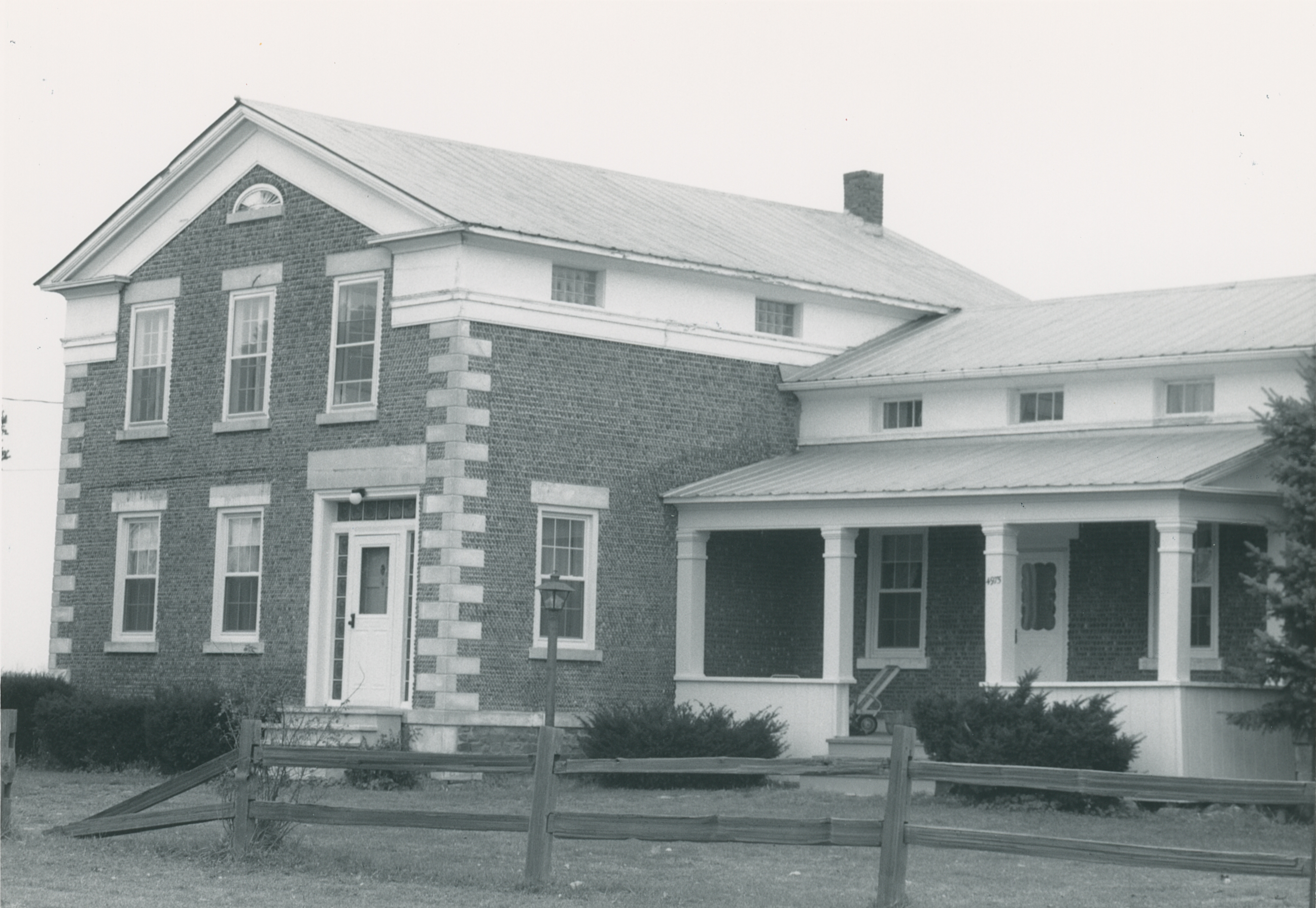 Cam-2 4967 Ridge Rd 4